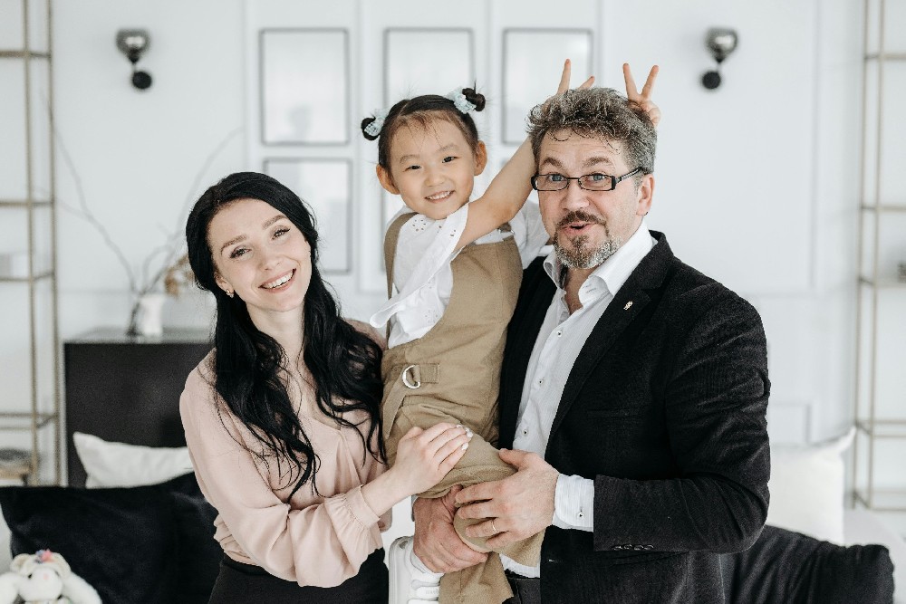 选择合法代孕机构前必看：美国代孕安全与费用全解析