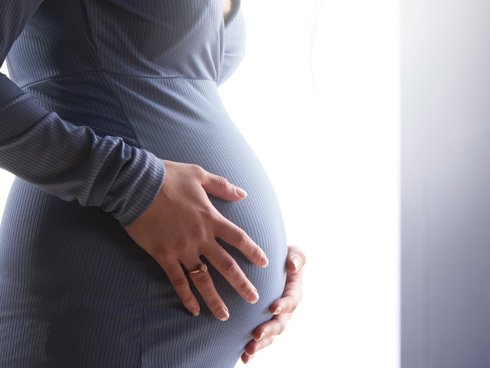 香港籍人士赴美代孕全攻略：2026年法律、宝宝身份及费用一次看懂